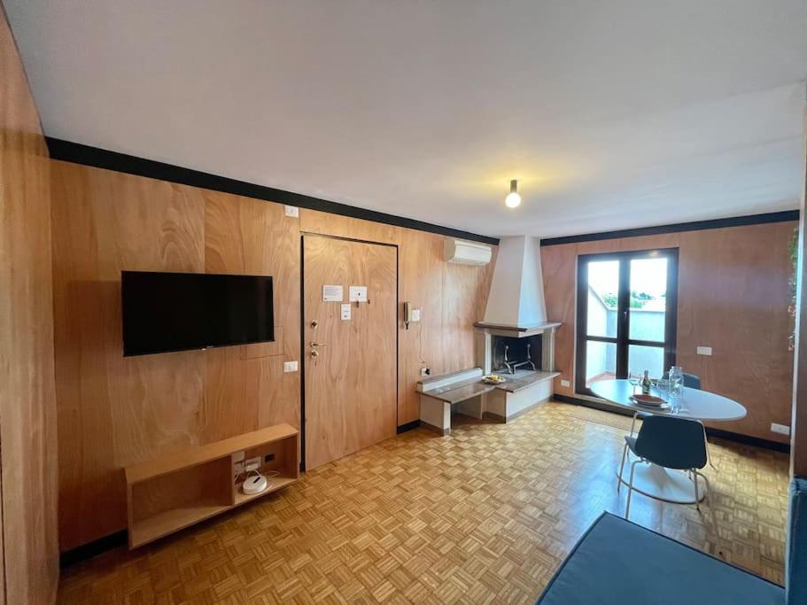 Bonelli Penthouse Apartment *